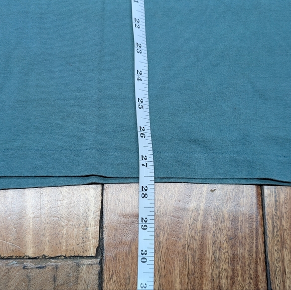 Lake Tahoe Mountain God Tee (L) - Picture 8 of 8